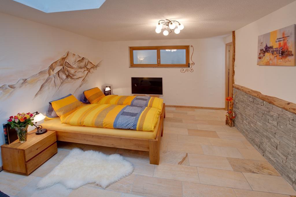 Chalet Alpoase Villa Zermatt Room photo